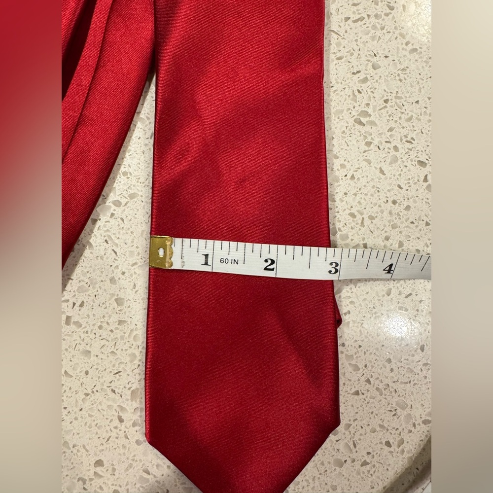 Joseph & Feiss Gold Men’s Standard Adult Elegant Red Polyester Tie - Picture 3 of 9